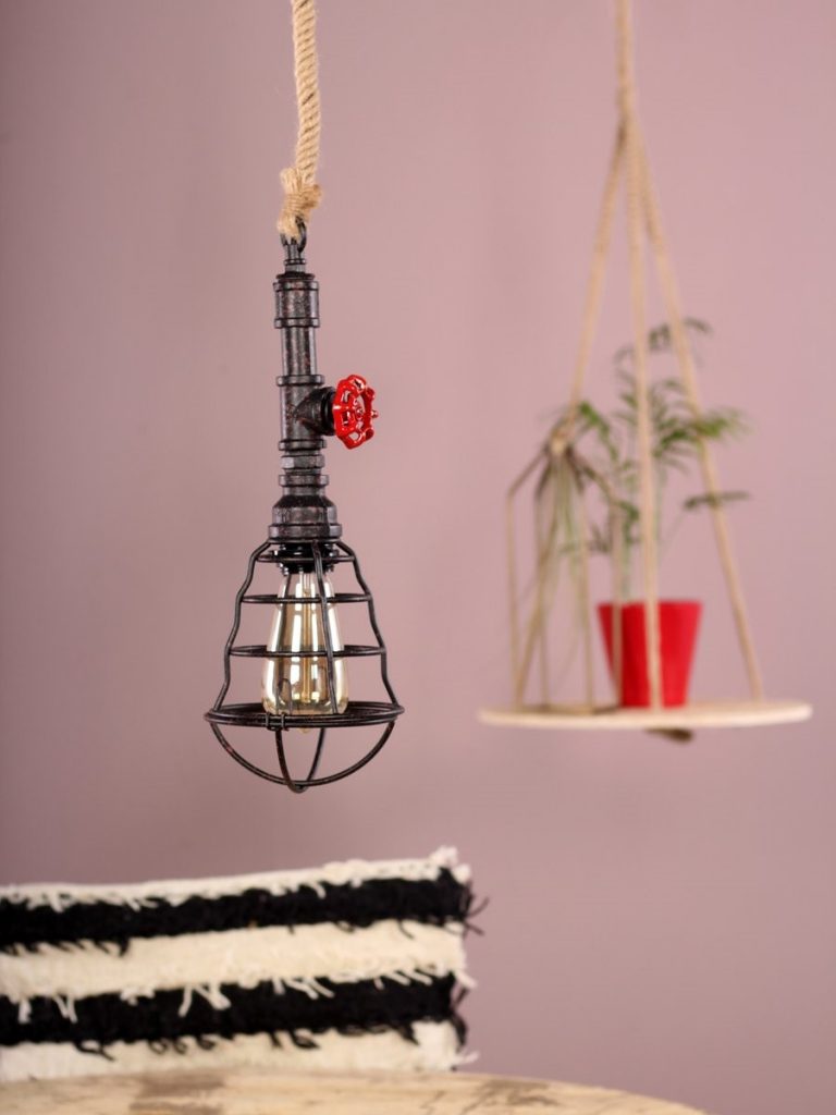 scheepslamp-met-touw-768×1024