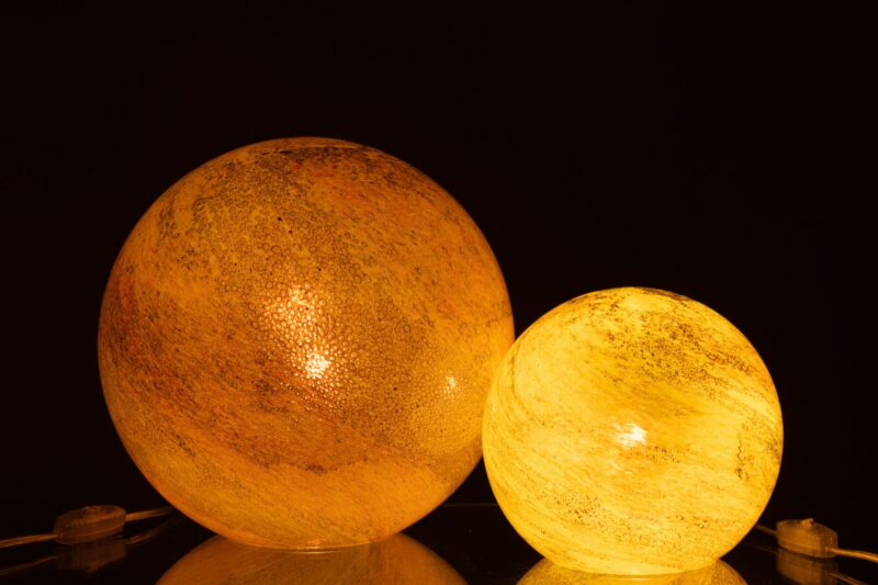 Moderne gelbe Glas Kugel Tischlampe Jolipa Dany – Bild 7