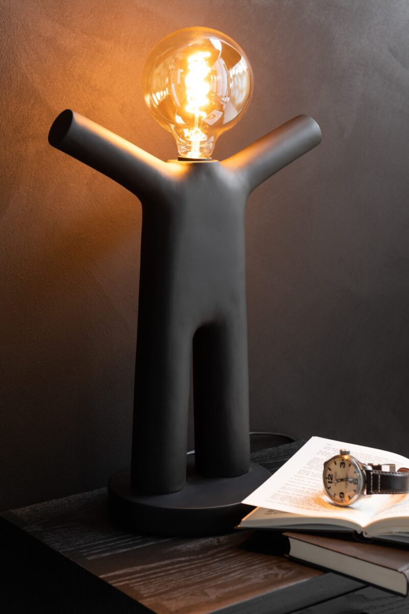 Moderne schwarze Tischlampe Menschenfigur Jolipa P'tit maurice poly – Bild 3