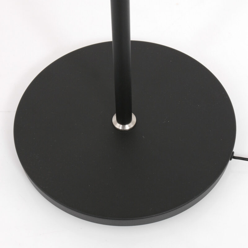stilvolle-stehleuchte-steinhauer-soleil-mattglas-und-schwarz-3258zw-19