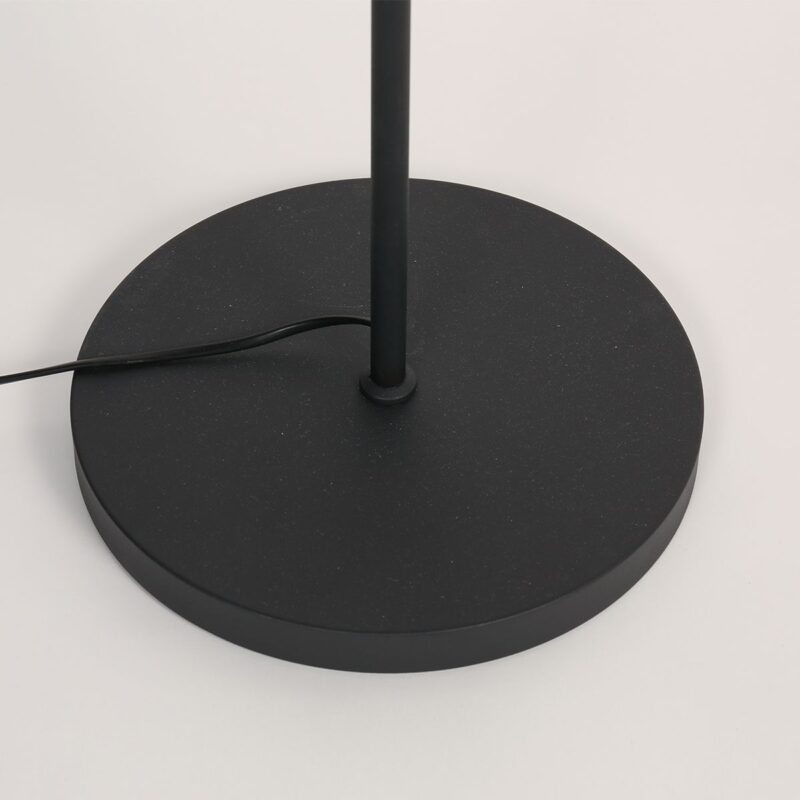 moderne-schwarze-stehlampe-mit-zwei-lichtern-steinhauer-bambus-naturel-und-schwarz-3670zw-12