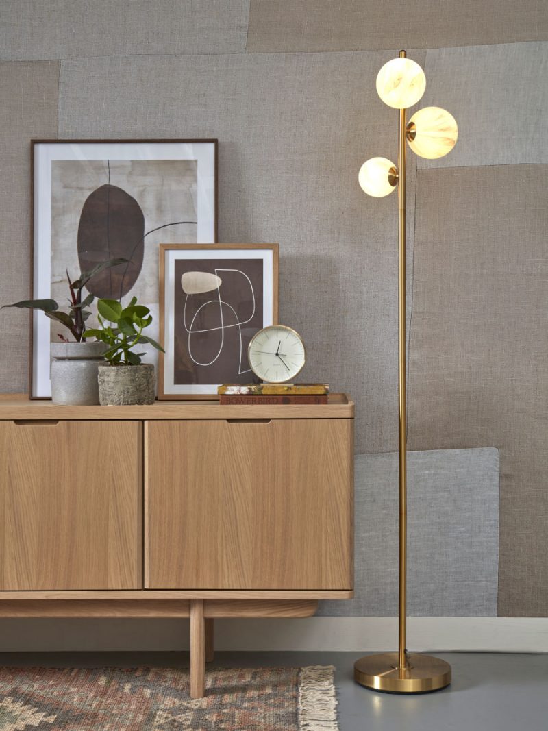 Goldene Stehleuchte mit 3 Designkugeln It's About RoMi Carrara – Bild 5