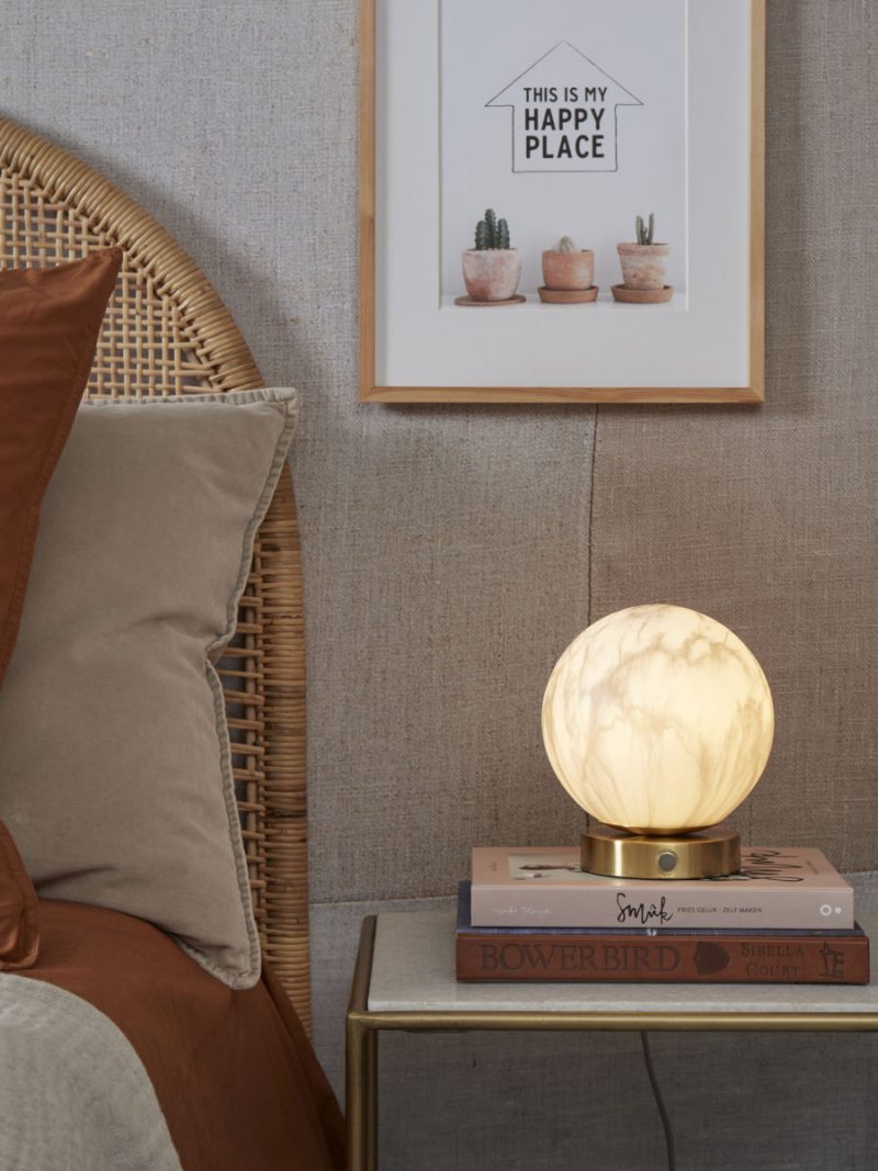 Goldene Tischlampe mit Designkugel It's About RoMi Carrara – Bild 5