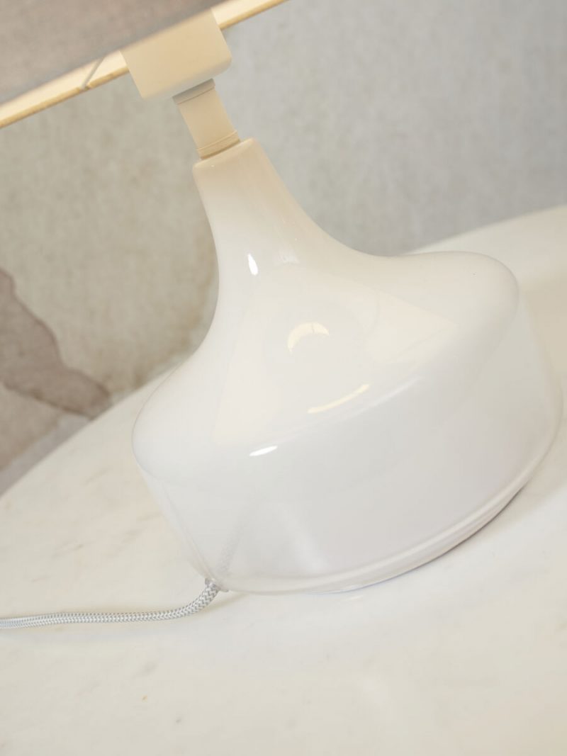 Weiße Metall-Baumwolle-Tischlampe skandinavisch It's About RoMi Reykjavik – Bild 4